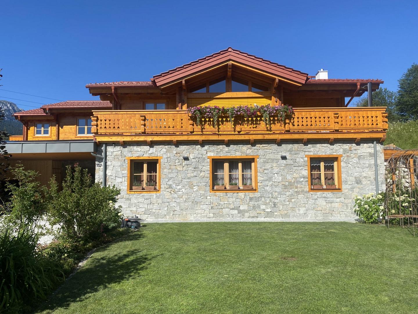 Appartementhaus Alma - Header